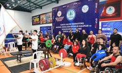 Pursaklar'da halter şampiyonası düzenlendi