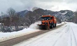 Beypazarı’nda karla mücadele çalışmaları sürüyor