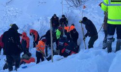 Artvin'de çığ altında kalan çobanı arama çalışmalarında 4'üncü gün