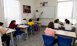 Yenimahalle’den her yıl binlerce öğrenciye eğitim desteği