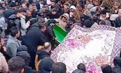 Evde gaz sıkışması sonucu meydana gelen patlamada ölen nine ve 2 torunu toprağa verildi