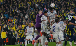 Fenerbahçe evinde Aston Villa'ya 1-0 mağlup oldu