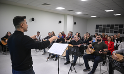 Etlik Şehir Hastanesi'nde çalışanlar müzikle buluşuyor