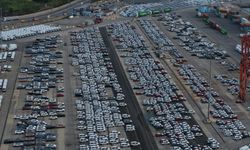 Haydarpaşa Limanı'ndaki sıfır ithal otomobiller havadan görüntülendi