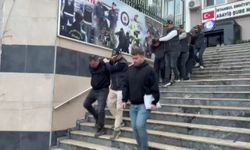 Otomobilini tamir edeceğiz diyerek sahibini 2 milyon lira dolandırdılar