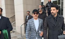 Oyuncu Ufuk Bayraktar 'yağma' suçundan hakim karşısına çıktı