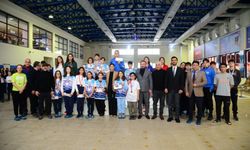 Kahramankazan’ın genç kulaçları madalyaları topladı!