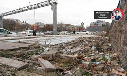 Masa gitti enkazı kaldı