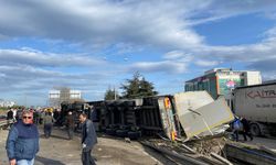 Samsun'da 4 aracın karıştığı kaza; 1 ölü, 3 yaralı