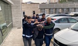 Tehditle 200 bin TL'sini alıp, dövdüler; 4 gözaltı