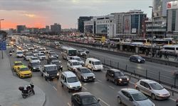 İstanbul'da akşam saatlerinde trafik yoğunluğu yüzde 81'e çıktı