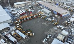 Gölbaşı Belediyesi karla mücadeleye hazır: Ekipler 7/24 görev başında