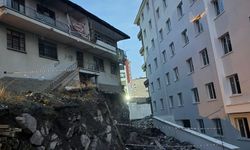 Altındağ’da inşaat kazısında temeli zedelenen bina boşaltıldı