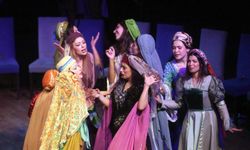 Yenimahalle’nin genç tiyatrocuları mezun oldu