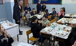 Ertuğrul Başkan öğrencilerle iftarda