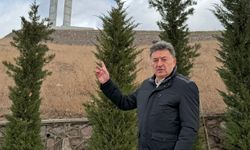 Özaslan: Hıdırlıktepe'deki anıt “Cumhuriyet Anıtı” olmalı