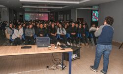 Bilim ve teknoloji odaklı eğitimler Mamak Bilim Merkezi’nde