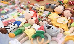 Üreten kadınlar bu kez Sevgililer Günü için stant açtı