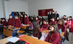 Çubuk'ta ilk ders "Bayrak Sevgisi" temasıyla başladı