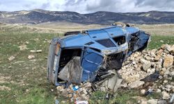 Beypazarı'ndaki trafik kazalarında 2 kişi yaralandı