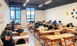 Beypazarı Aile Yaşam Merkezi’nde kadınlara etkinlik, öğrencilere deneme sınavı