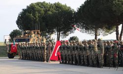 Almanya'da tatbikata katılan Mehmetçiklere duygulu karşılama