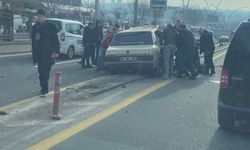 Ankara'da direğe çarpan otomobilin sürücüsü yaralandı