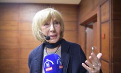 Başkentliler edebiyatçı Ayşe Kulin’le buluştu