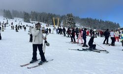 'Beyaz Cennet' Uludağ'da Sevgililer Günü yoğunluğu
