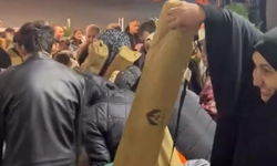 Bursa’da mağaza açılışında izdiham