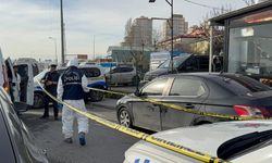 Avcılar'da otomobile silahlı saldırı; sürücü yaralandı