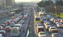 İstanbul'da ilk iftar öncesi trafik yoğunluğu yüzde 85'e ulaştı
