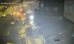 Otomobil börekçiye uçtu