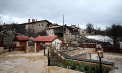 Yaz aylarında binlerce kişiyi ağırlayan tarihi mahalle kışın 3 haneye emanet