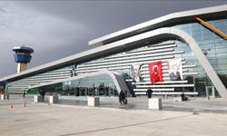 Nevşehir Kapadokya Havalimanı yeni terminal binası ilk yolcularını ağırladı