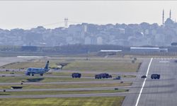 Egyptair yolcu uçağı İstanbul Havalimanı'na acil iniş yaptı