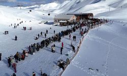 Davraz Kayak Merkezi hafta sonunda yaklaşık 24 bin kişiyi ağırladı