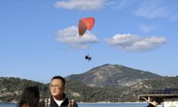 Fethiye'de bu yıl yamaç paraşütü uçuşlarında Çinli turistlerde artış bekleniyor