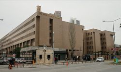 İzmir'de "kooperatif" soruşturmasında yakalanan 22 şüpheli adliyeye sevk edildi