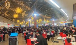 ANKAmall’da İftar Yoğunluğu: Başkentliler Dev Sofrada Buluştu