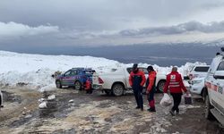 Ağrı Dağı'nda haber alınamayan kadın dağcı için arama çalışması sürüyor