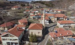 Çubuk'un tarihi camileri asırlara meydan okuyor