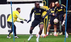 Fenerbahçe, günü çift antrenmanla tamamladı