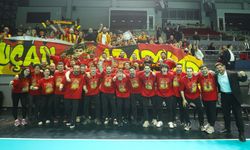 Göztepe Erkek Hentbol Takımı, Süper Lig'e yükseldi