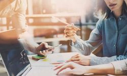 Girişimciliğe uzanan yolda iki kadın girişimci