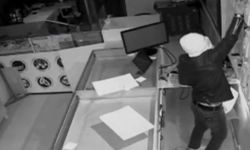 Jandarma peşini bırakmadı, kuyumcu dükkanına giren hırsız yakalandı