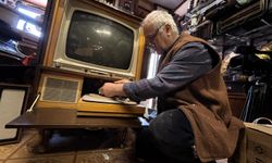 'Nostalji doktoru', 40 yıldır tamirini yaptığı antika radyolara yeniden ses veriyor