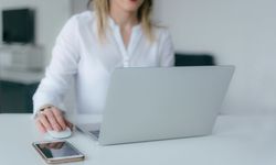 Kadınlar şirketlerin yönetimde