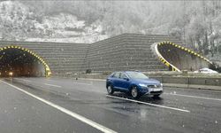 Bolu Dağı'nda kar etkili oluyor