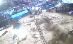 Selden vatandaşların son anda kurtulmaları güvenlik kamerasınca kaydedildi